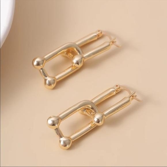 NEW 18K GOLD PUNK LOCK CLIP EARRINGS, NICE EARRINGS, CUTE EARRINGS. - Picture 2 of 5